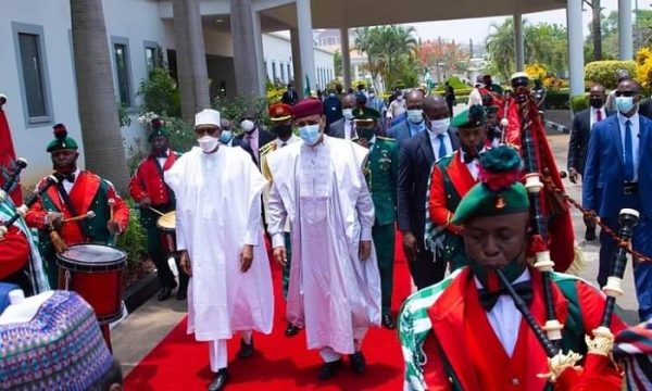 Visite officielle du Président de la République au Nigeria : Politiques, économie et sécurité à l’agenda des échanges