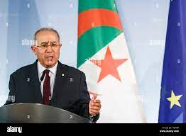 Selon le Ministre algérien des affaires étrangères «Le Niger peut inspirer le Mali»